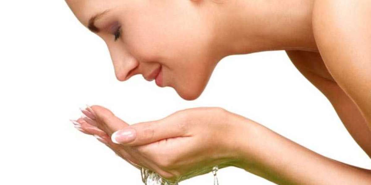 How to Remove Oily Skin Naturally