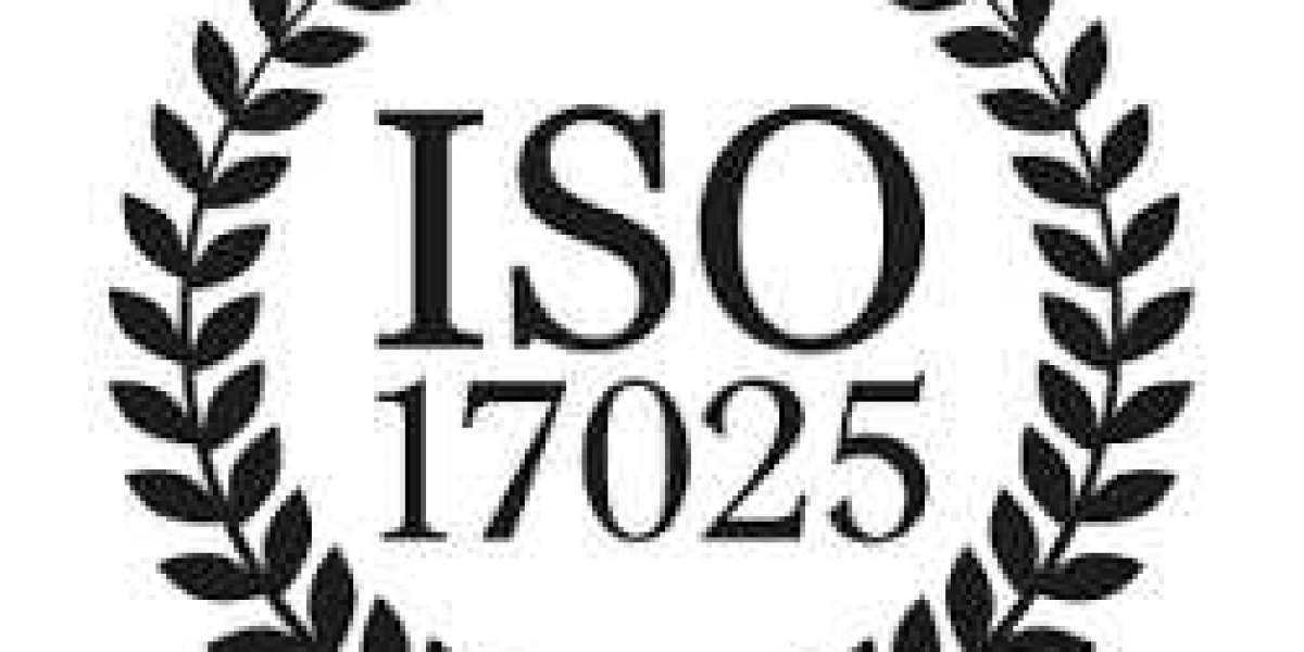 What does ISO 17025:2017 require for laboratory equipment and related procedures in Singapore?