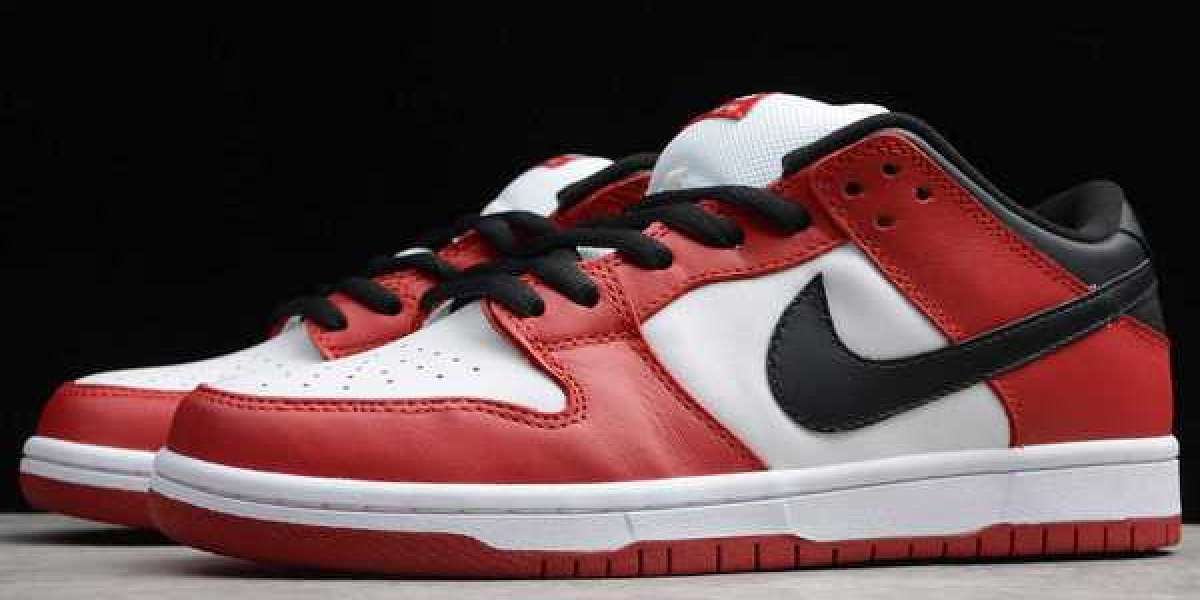 Dunk and Dunk SB have a high status in this year's sneaker circle. Which ones do you own?