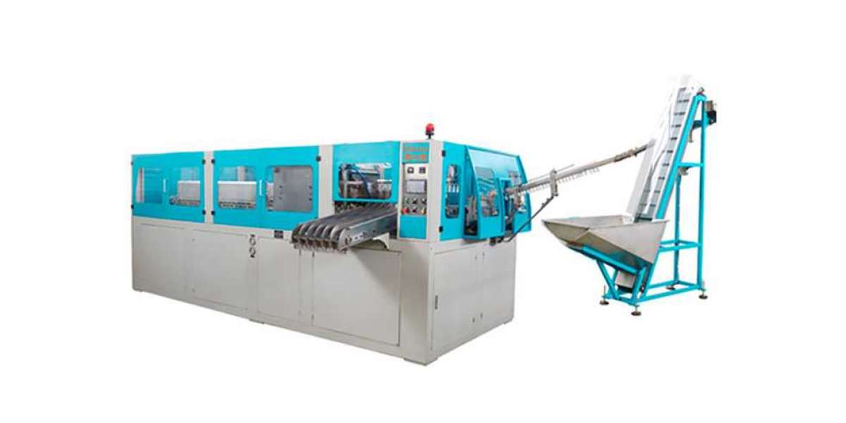 Features of Auto Bottle Blow Moulding Machine