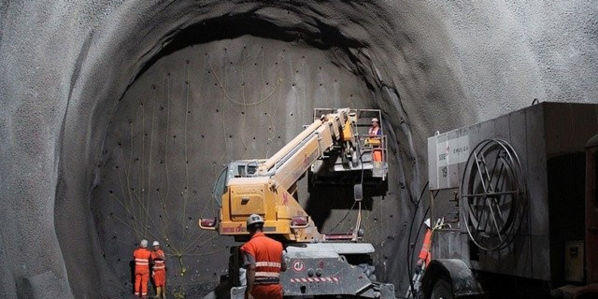 Different Types of Equipment Used In Tunnel Construction