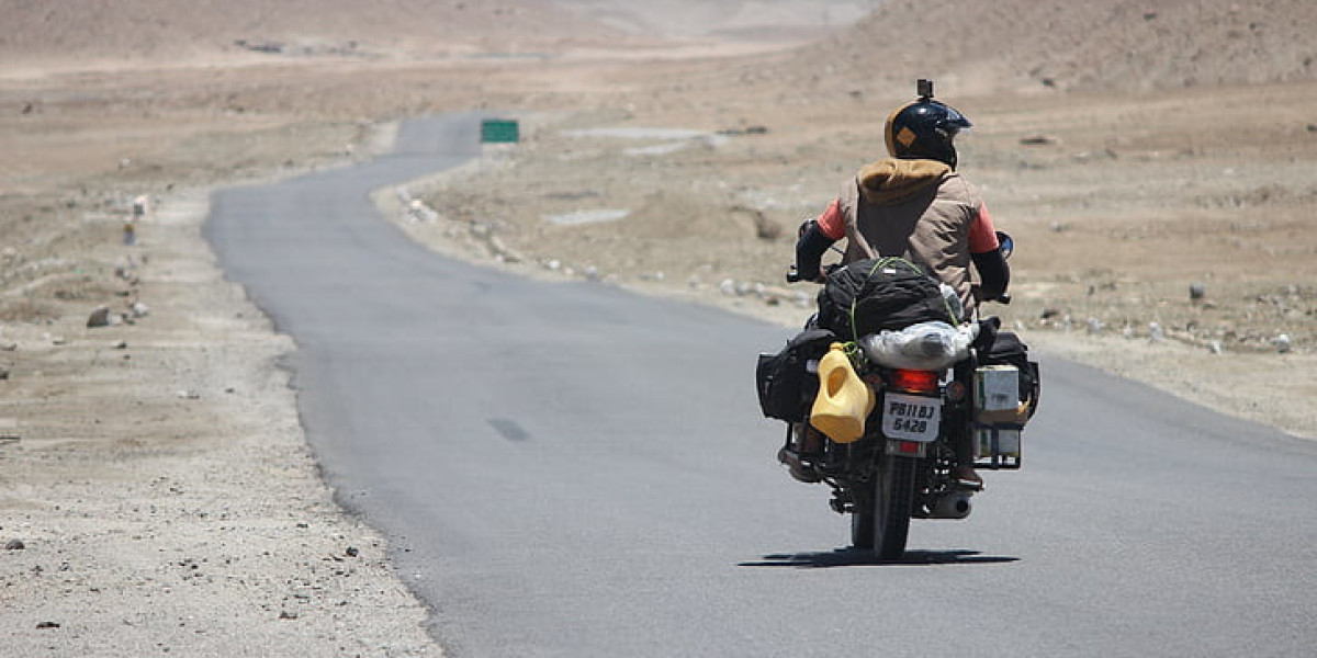 Leh Ladakh bike trip packages:complete guide