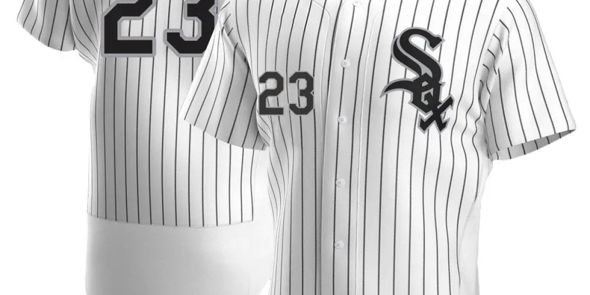 Eloy Jimnez working with hamstring harm