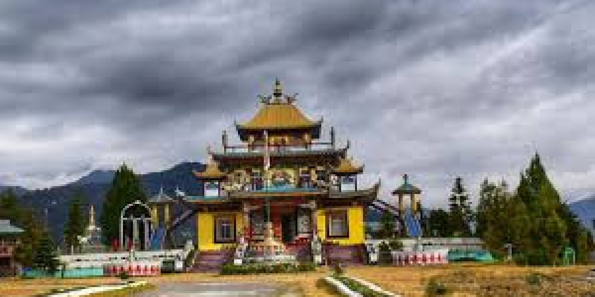 Explore the Beauty of Northeast India with Arunachal Pradesh Tour Package and Meghalaya Tour Packages