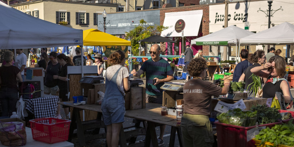 What I Saw at Three Cool Farmers Markets
