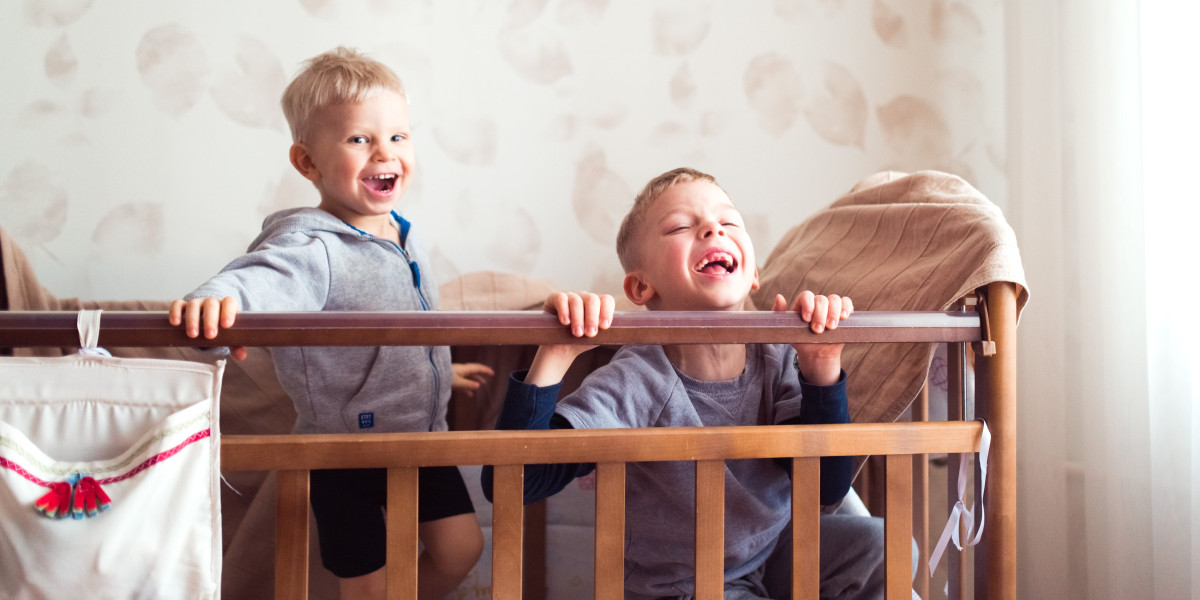 Responsible For The Best Crib For Newborn UK Budget? 12 Tips On How To Spend Your Money