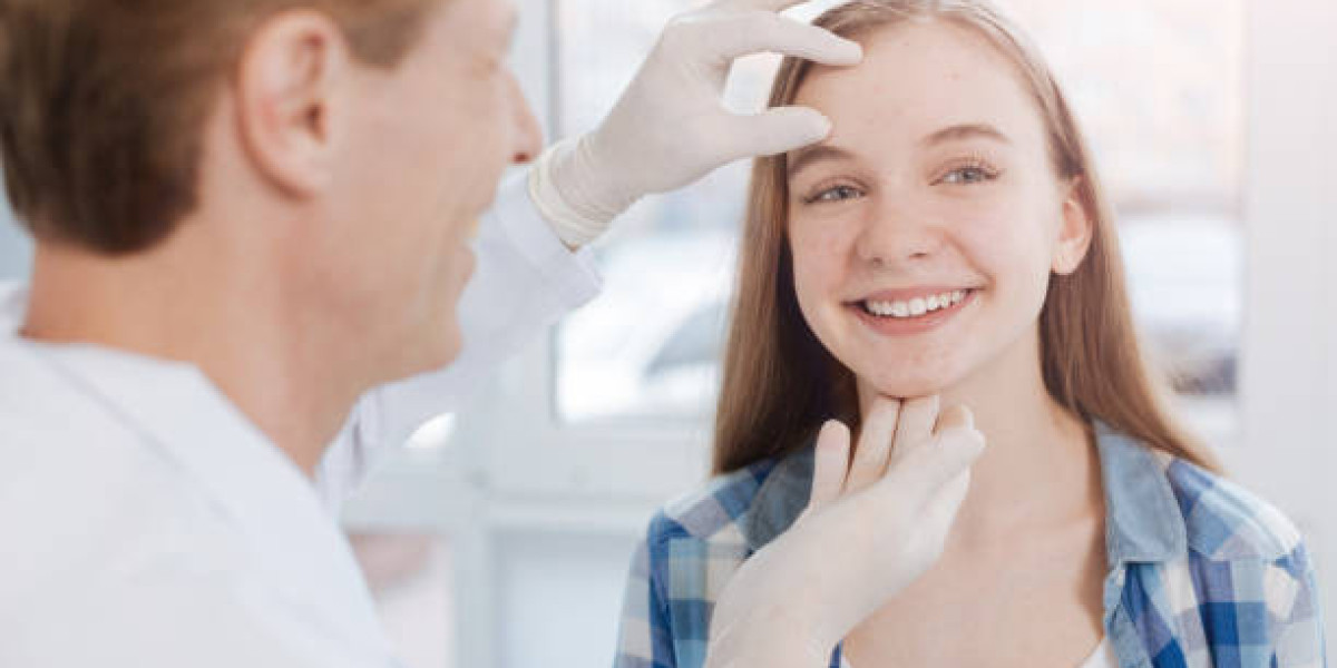 How to Prepare for Your First Appointment with a Riyadh Dermatologist