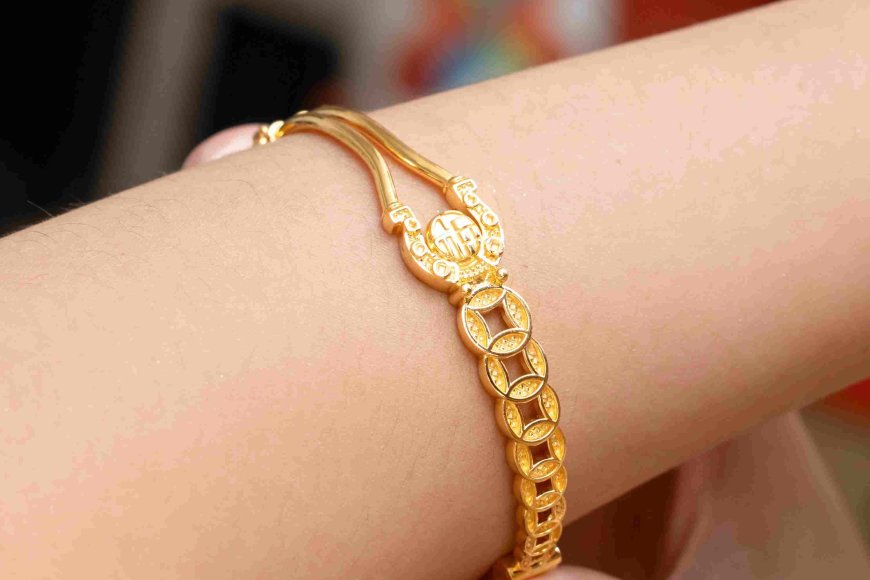 Why Comfort and Craftsmanship Matter More Than Carat in Diamond Bangles -