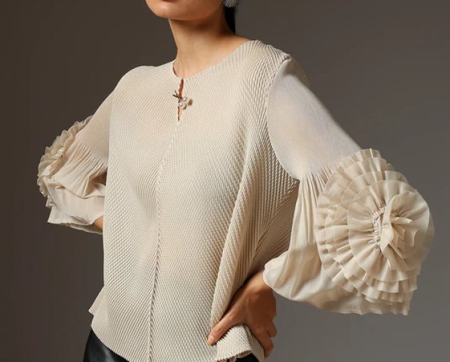 Pleated Skirt Sets: A Timeless Fashion Statement
