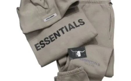 The Essentials Hoodie: A Modern Icon of Everyday Fashion