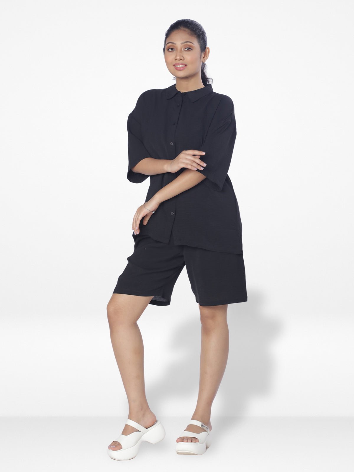 Modern Co-ord Trends: Monochromatic Sets Aur Matching Outfits