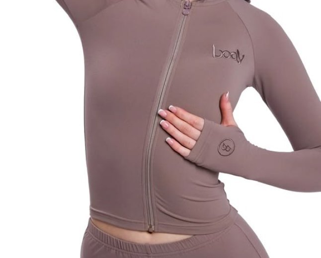 Body by Raven Tracy: Modern Clothing for Confident Self-Expression